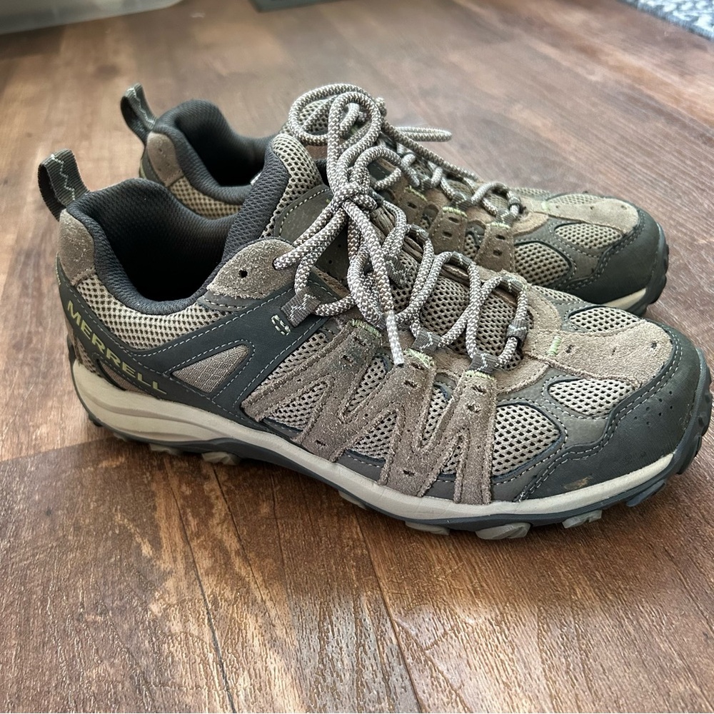 Merell Women’s Accentor 3 Hiking Shoes